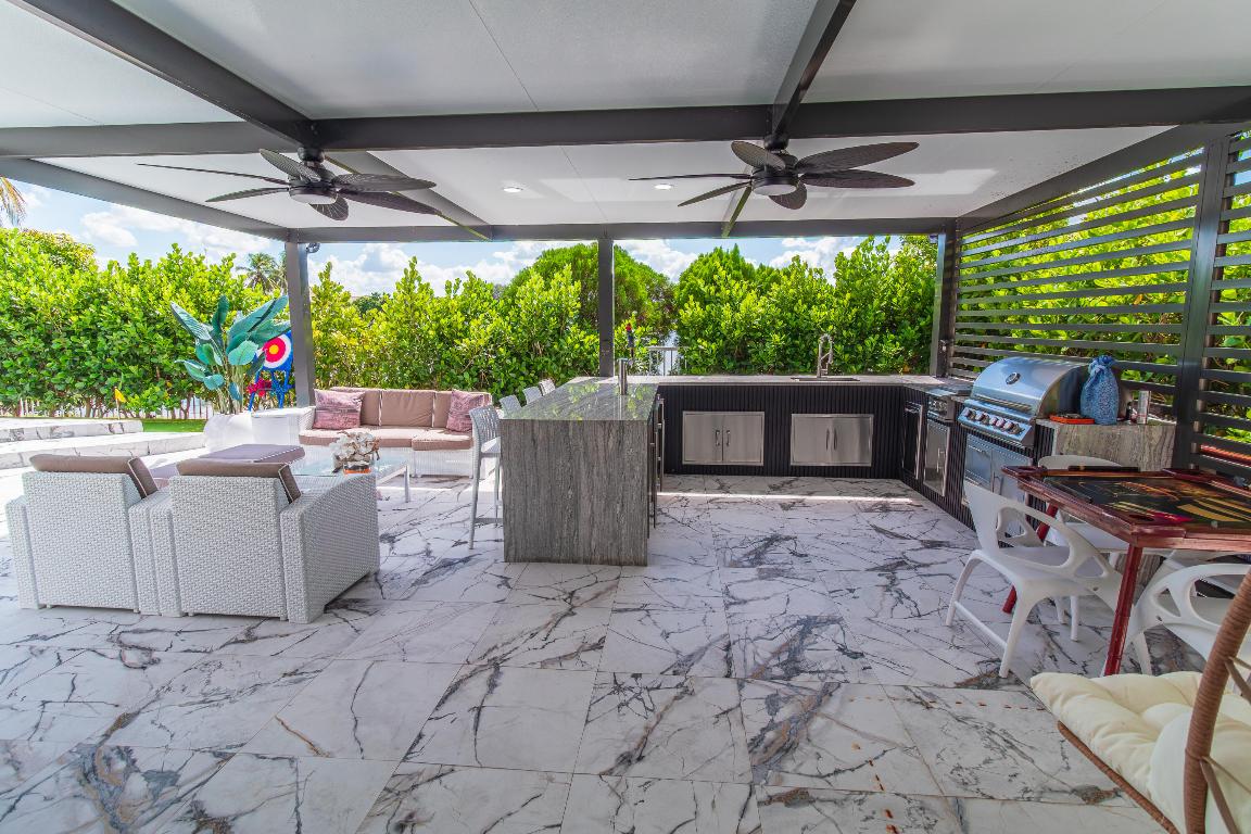 ISLES AT WELLINGTON - Residential