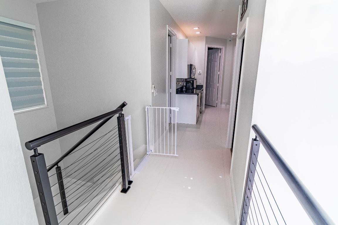 ISLES AT WELLINGTON - Residential