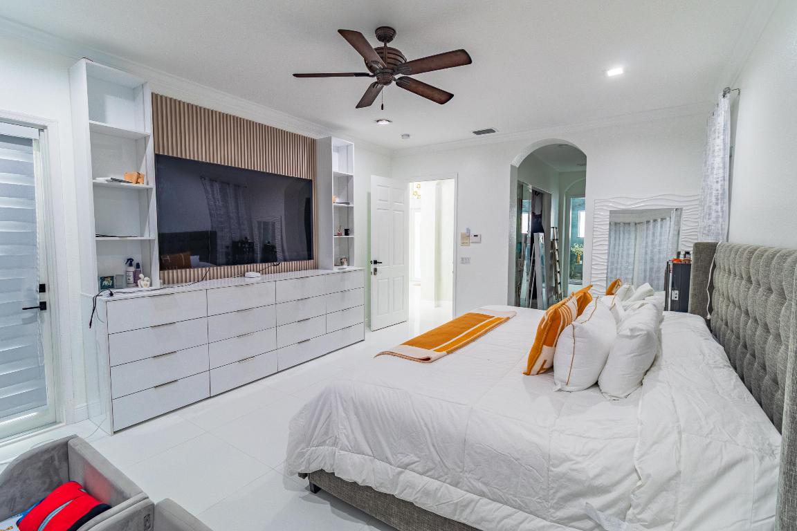 ISLES AT WELLINGTON - Residential