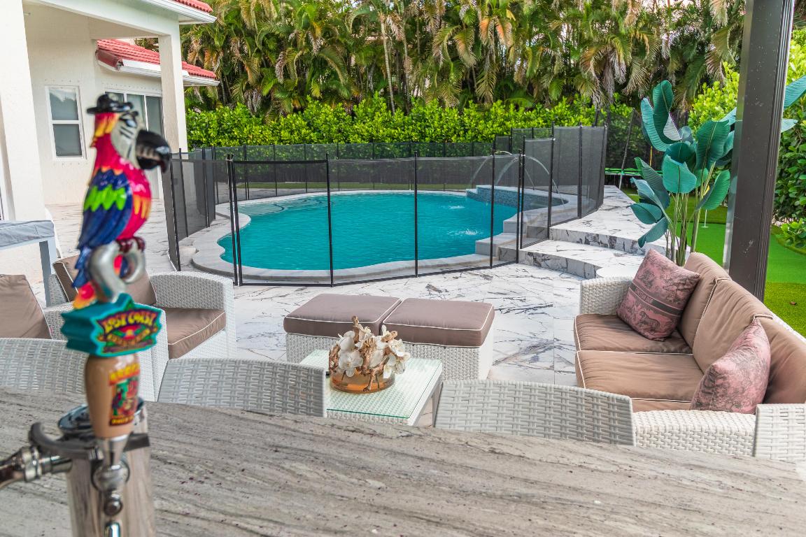 ISLES AT WELLINGTON - Residential