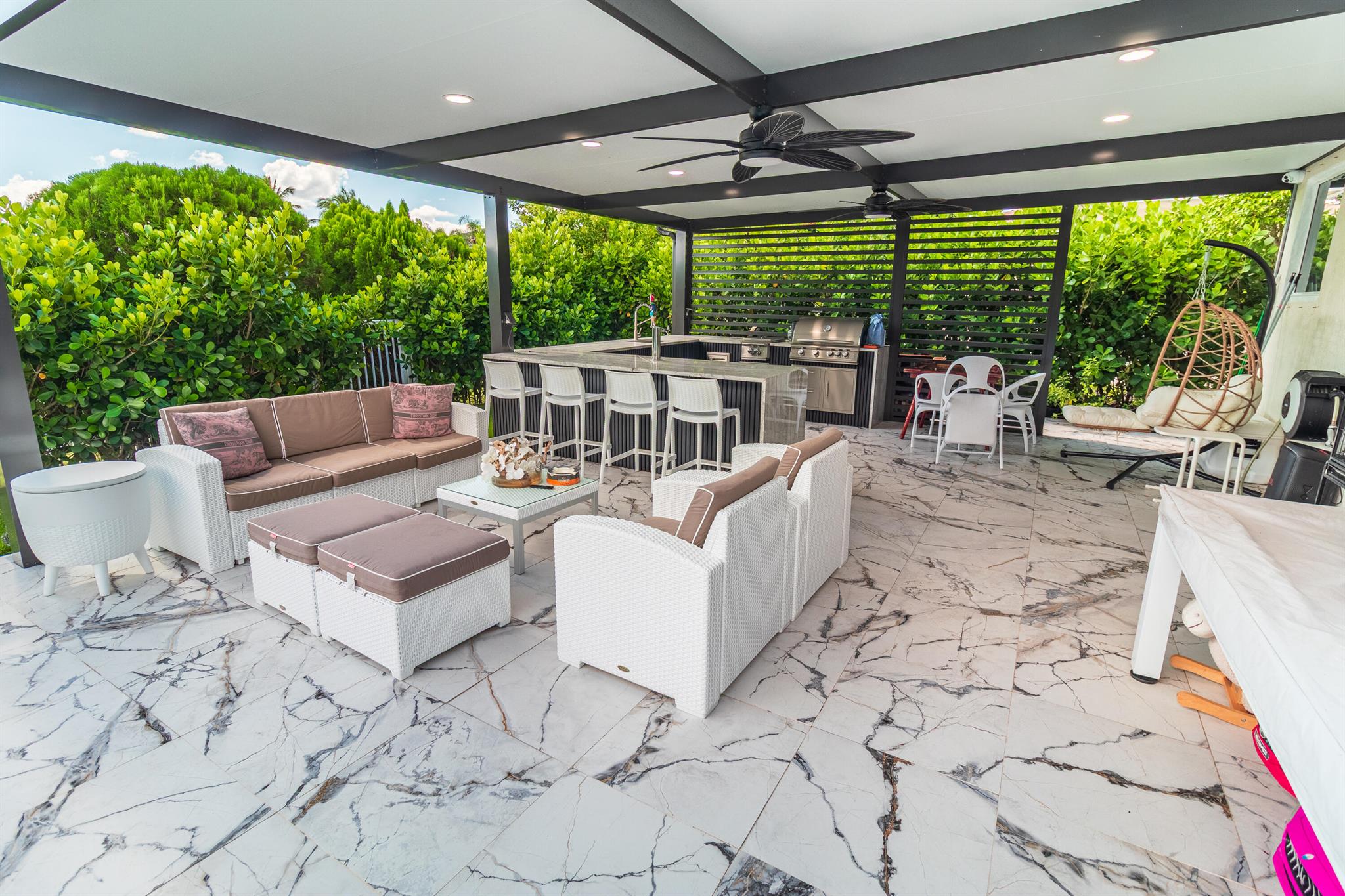 ISLES AT WELLINGTON - Residential