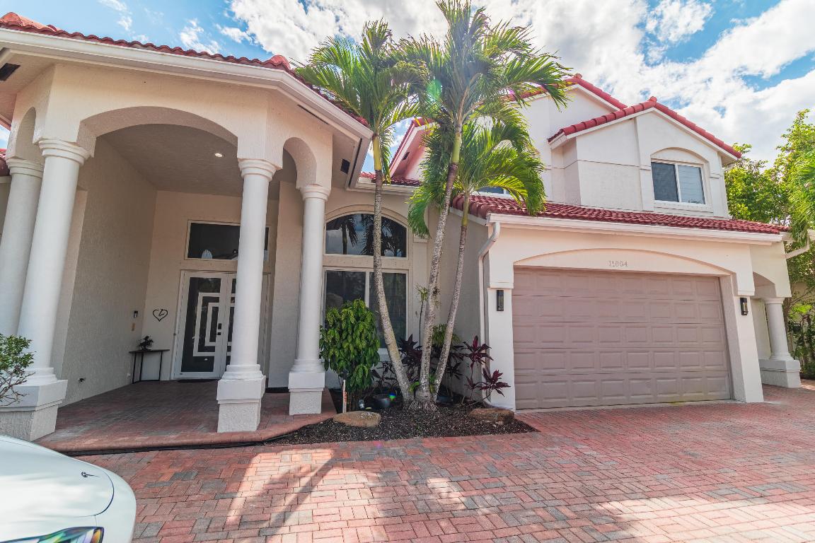 ISLES AT WELLINGTON - Residential