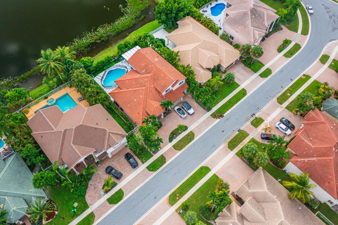 ISLES AT WELLINGTON - Residential