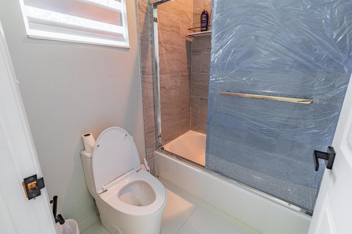 ISLES AT WELLINGTON - Residential