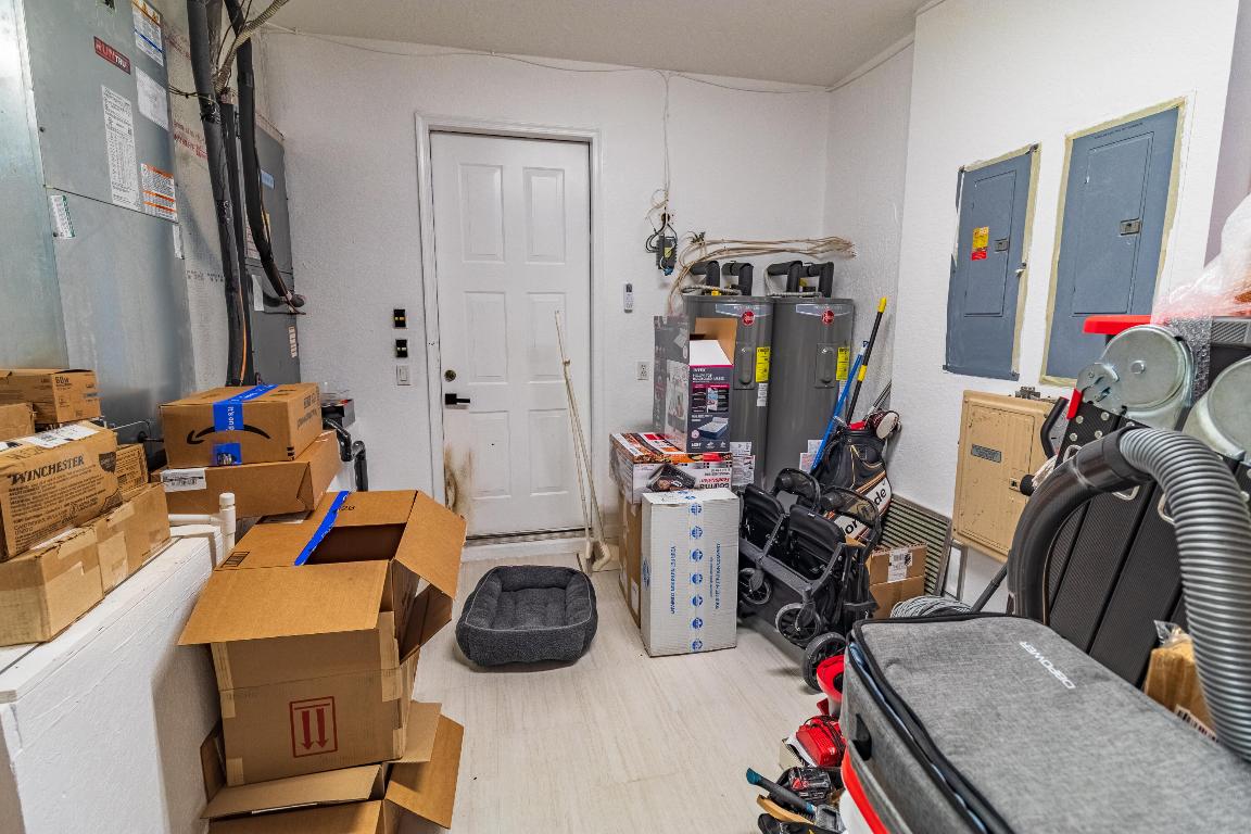 ISLES AT WELLINGTON - Residential