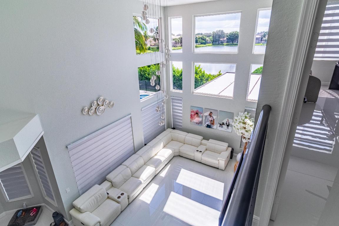 ISLES AT WELLINGTON - Residential