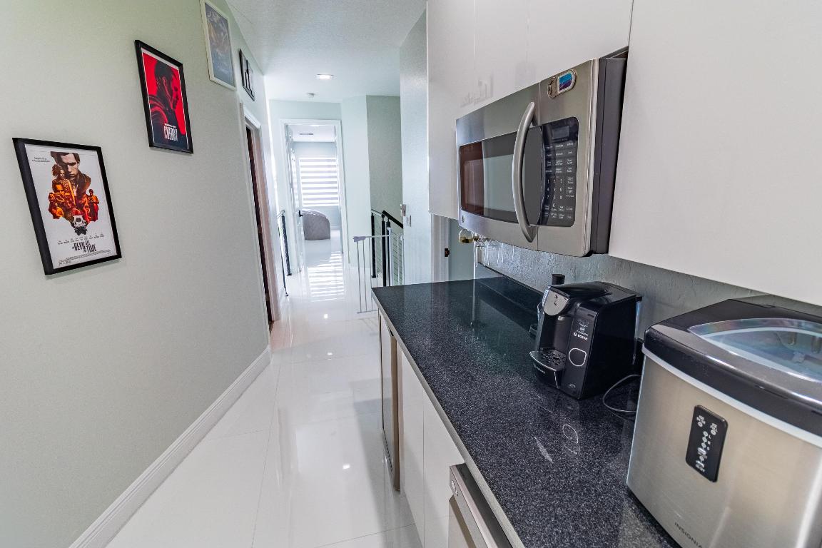 ISLES AT WELLINGTON - Residential