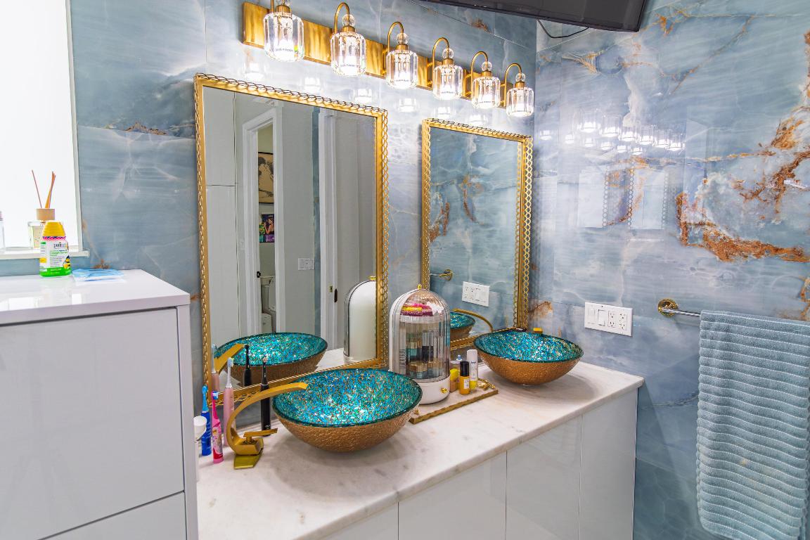 ISLES AT WELLINGTON - Residential