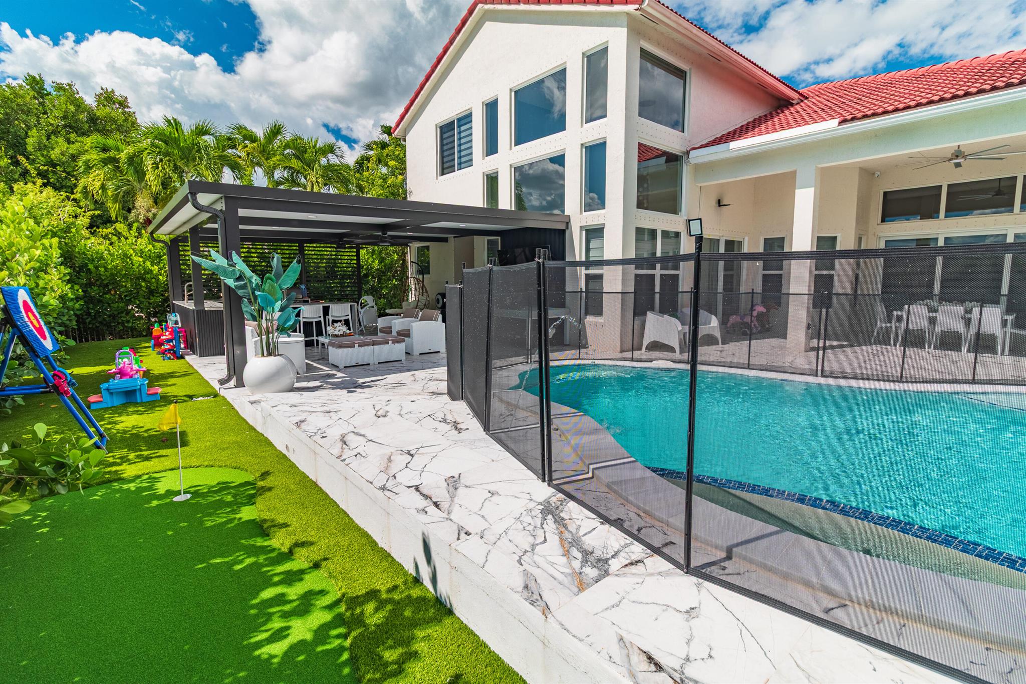 ISLES AT WELLINGTON - Residential