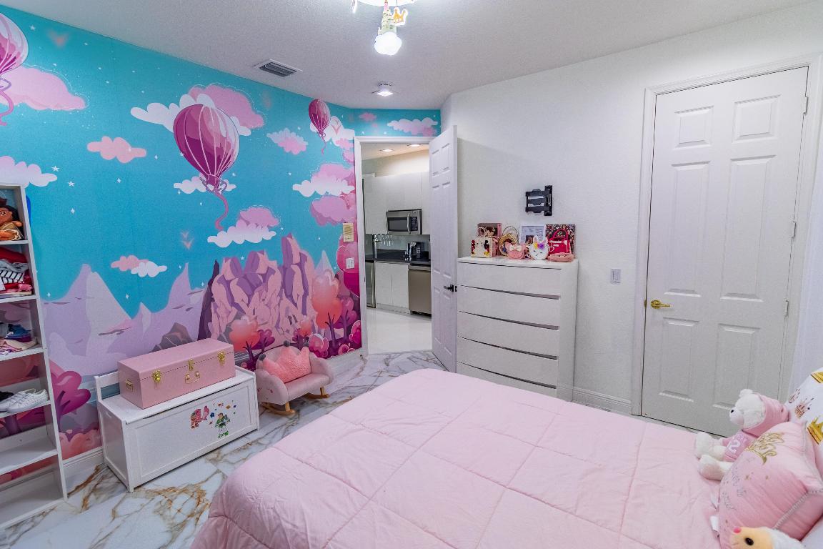 ISLES AT WELLINGTON - Residential