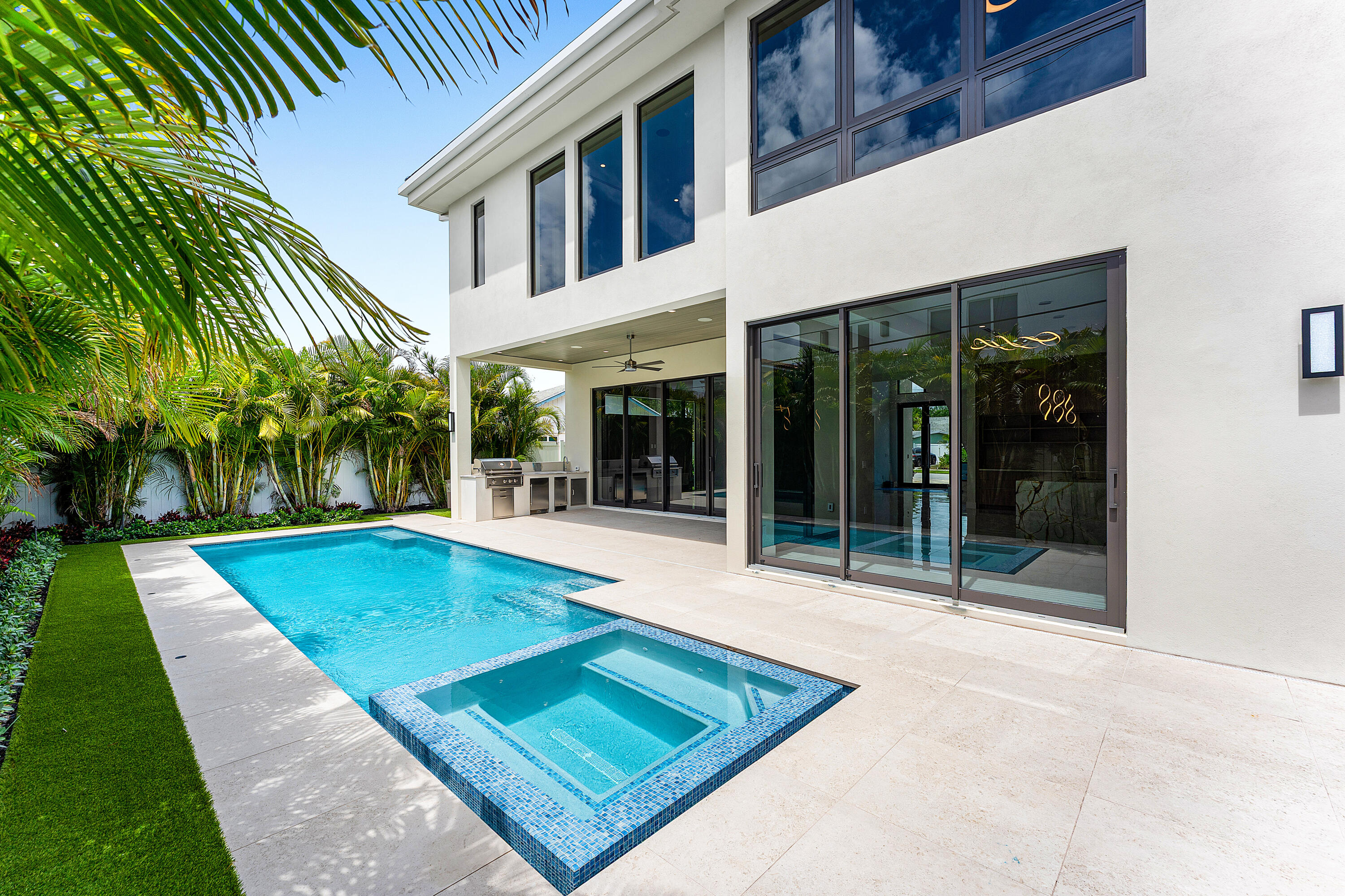 434 NE 6th Street