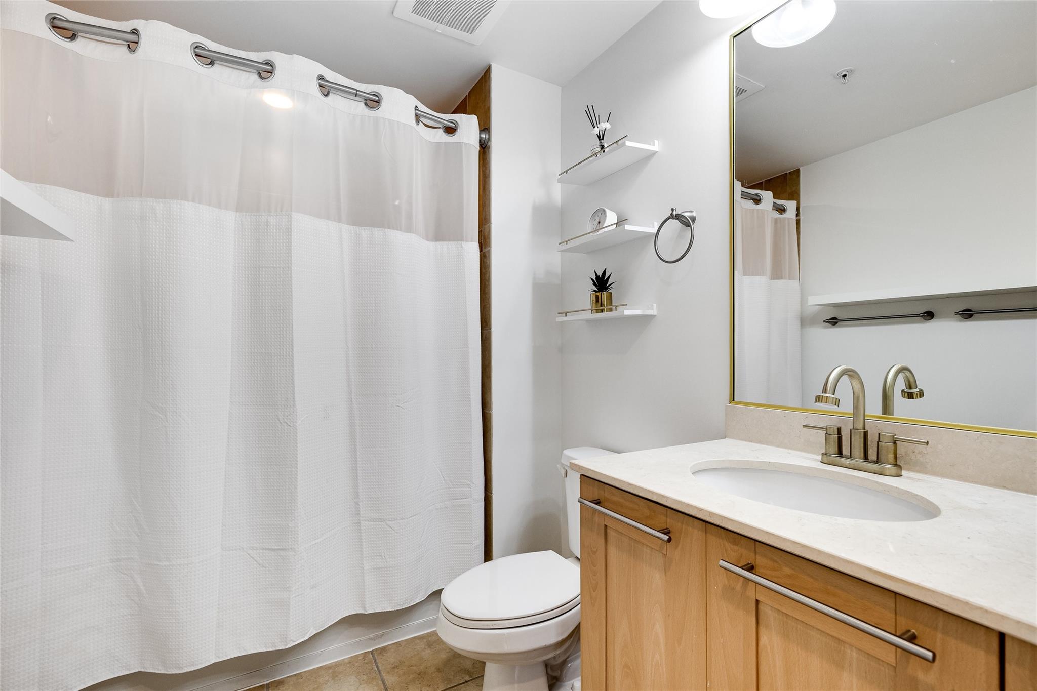 NURIVER LANDING CONDO - Residential