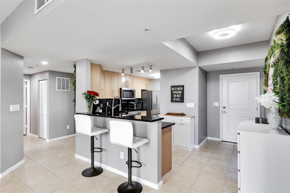 511 SE 5th Avenue 1414