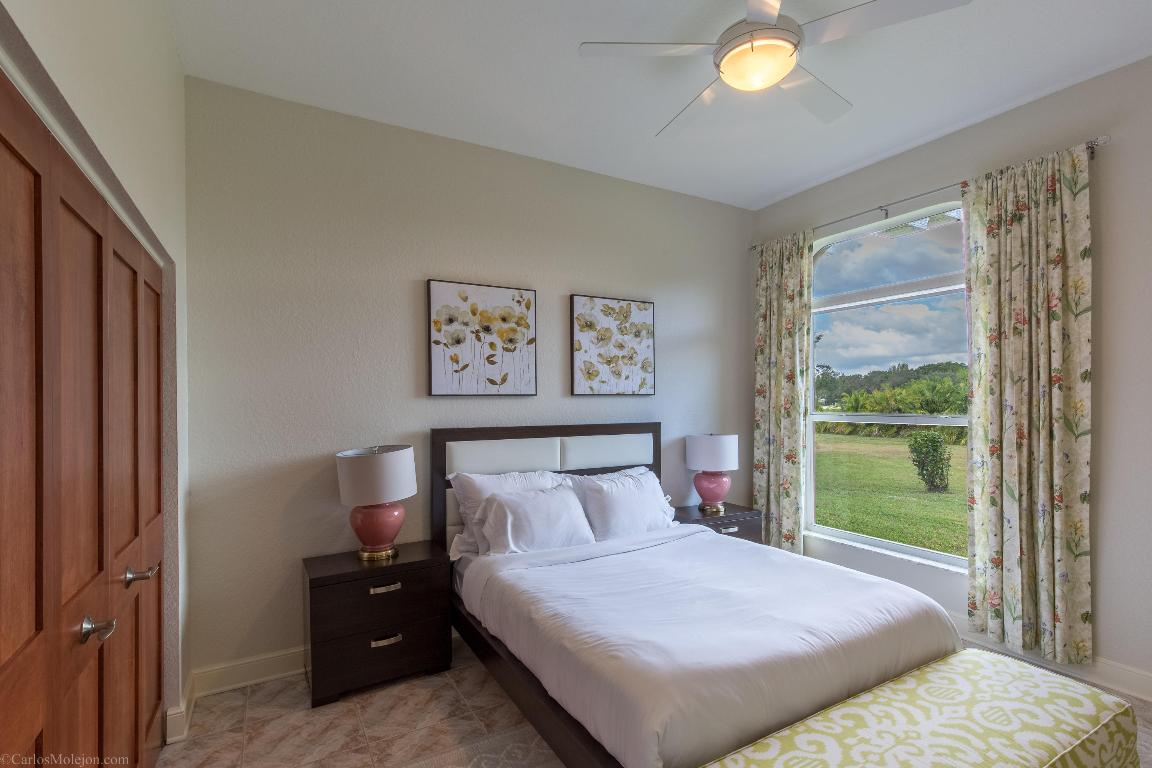 PALM BEACH POINT - Residential