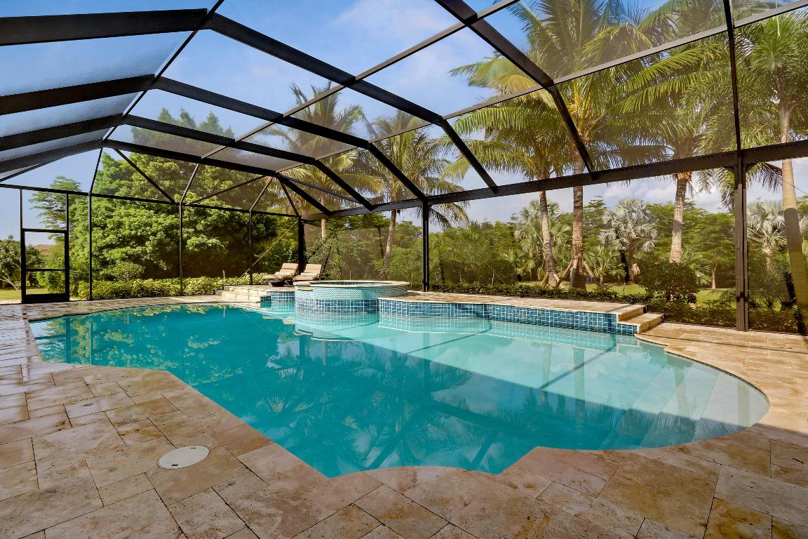 PALM BEACH POINT - Residential