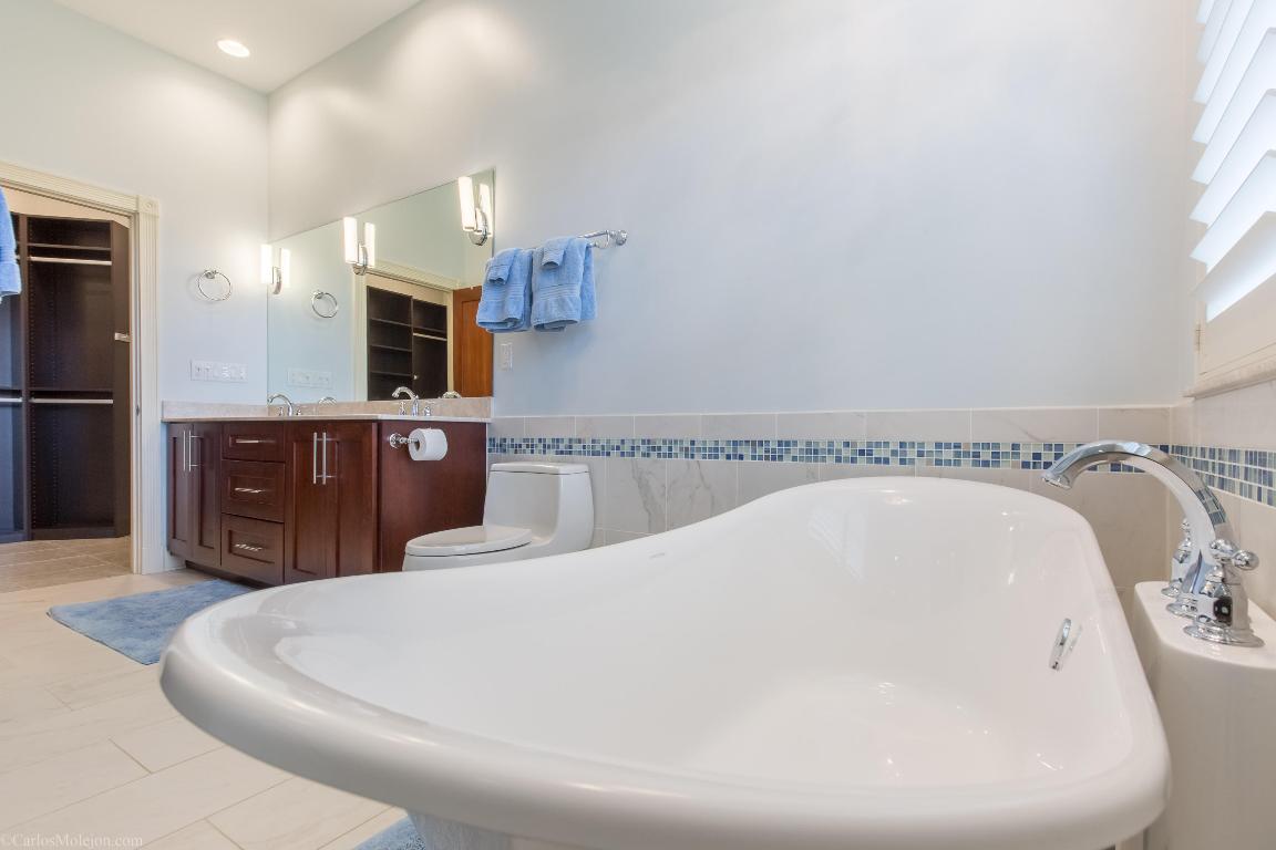 PALM BEACH POINT - Residential