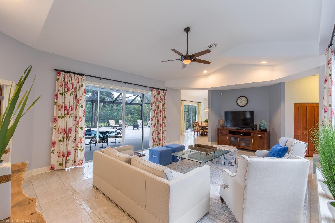 PALM BEACH POINT - Residential