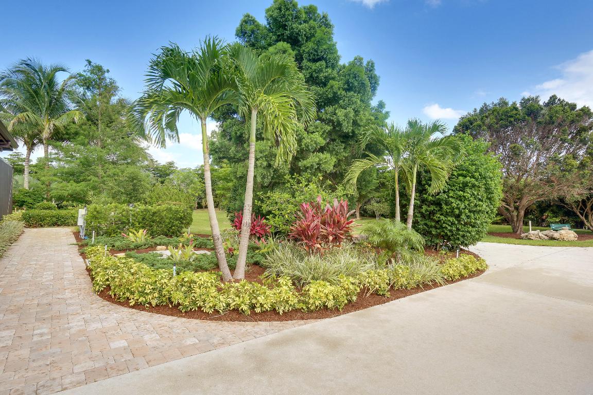 PALM BEACH POINT - Residential