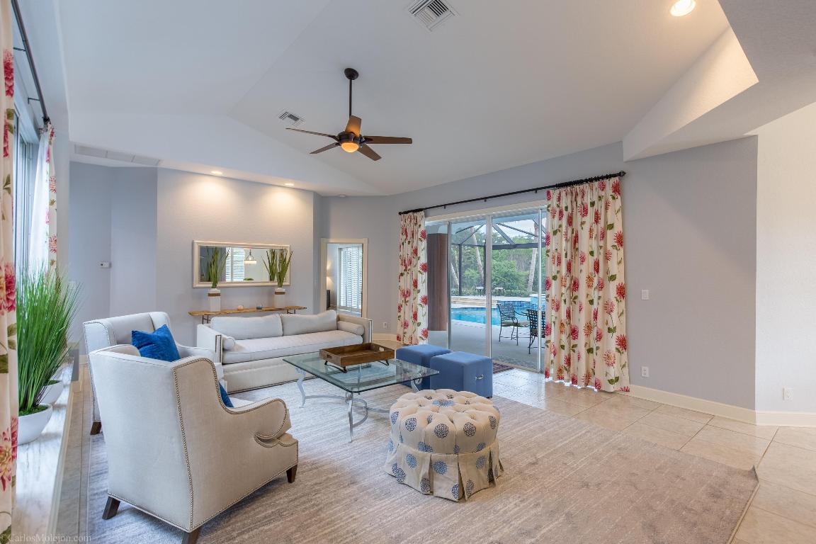 PALM BEACH POINT - Residential