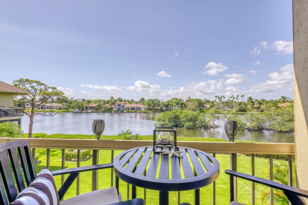 Photo of 9160 SE Riverfront Terrace #K, Jupiter, FL 33469 (MLS # R10967166)
