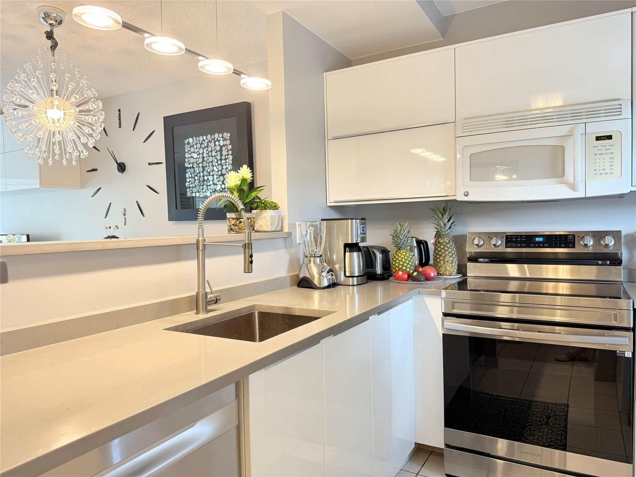 Hawaiian Gardens -Petunia - Residential