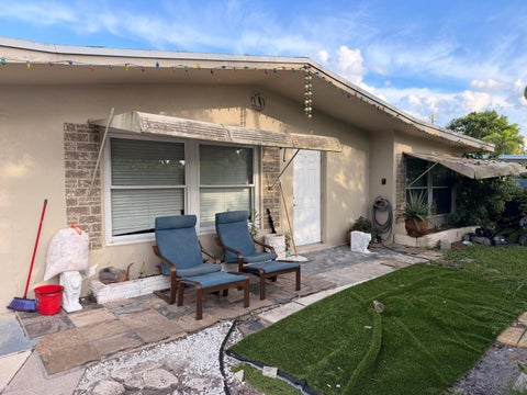 Photo of 406 PHILADELPHIA Drive, Jupiter, FL 33458 (MLS # B26083643)