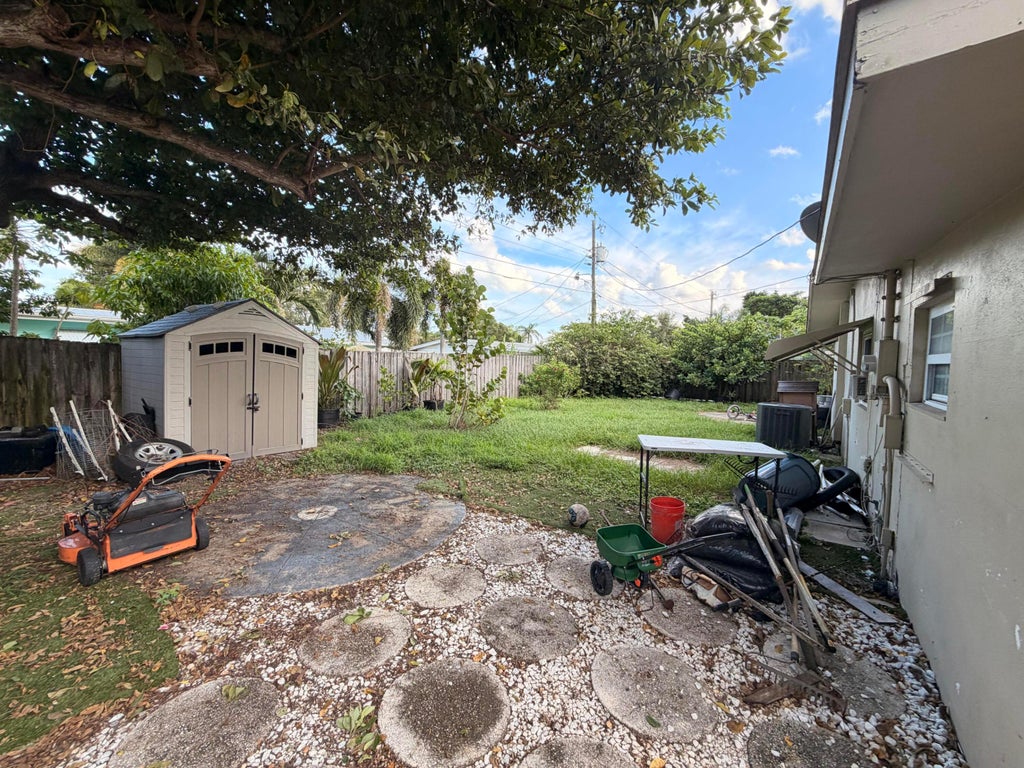 Photo of 406 PHILADELPHIA Drive, Jupiter, FL 33458 (MLS # B26083643)