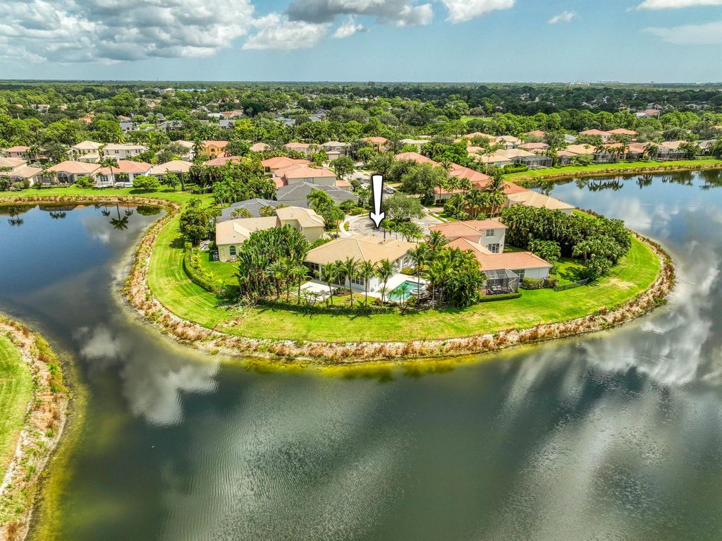 Photo of 113 La Vida Court, Palm Beach Gardens, FL 33418 (MLS # R11114934)