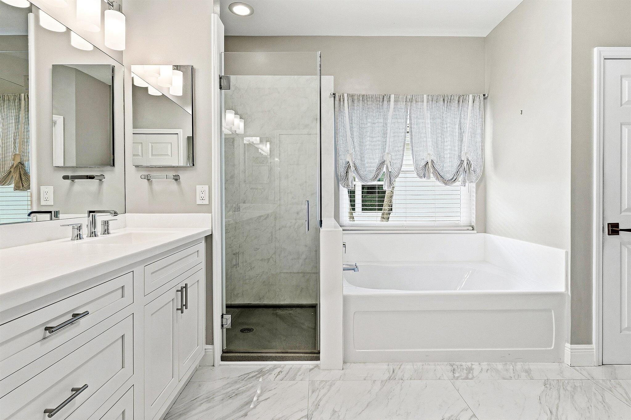 BOCA FALLS PAR R - Residential Lease