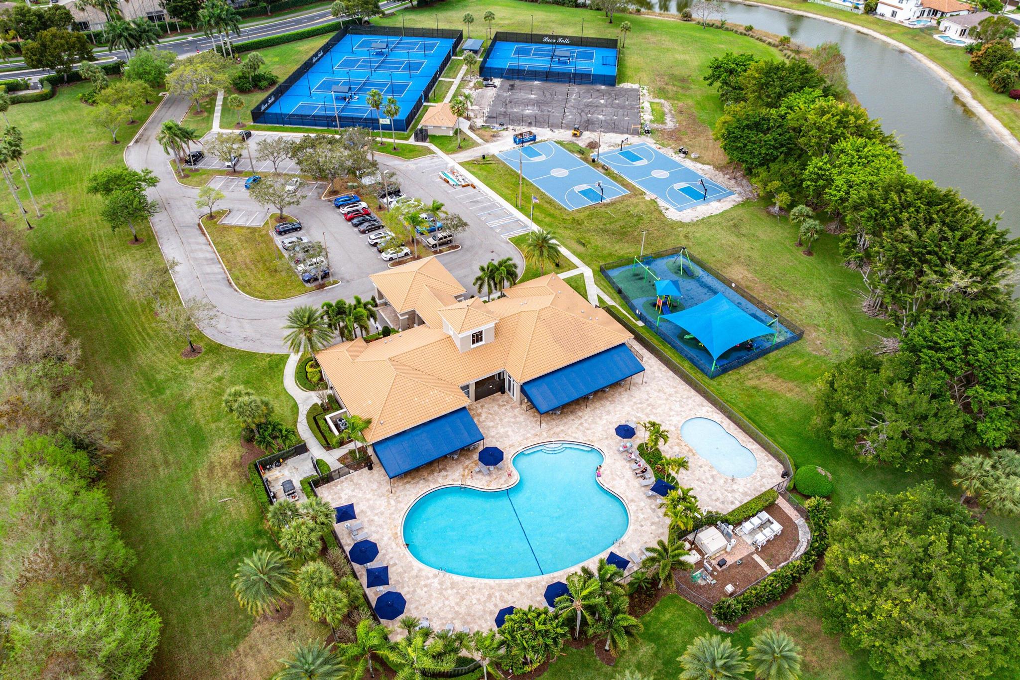 BOCA FALLS PAR R - Residential Lease