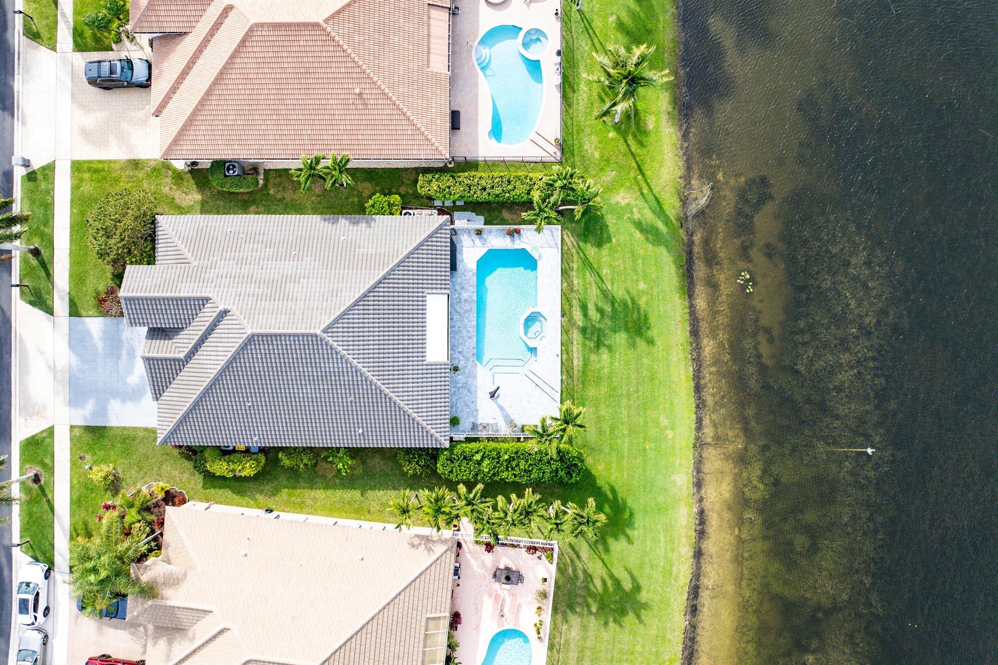 BOCA FALLS PAR R - Residential Lease