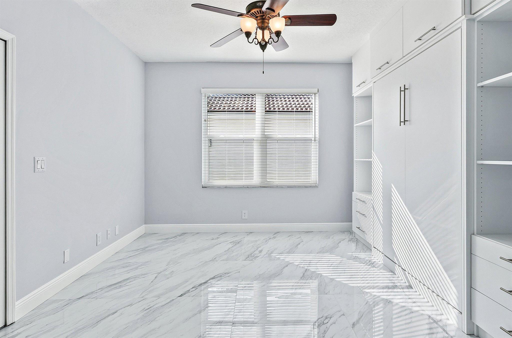 BOCA FALLS PAR R - Residential Lease