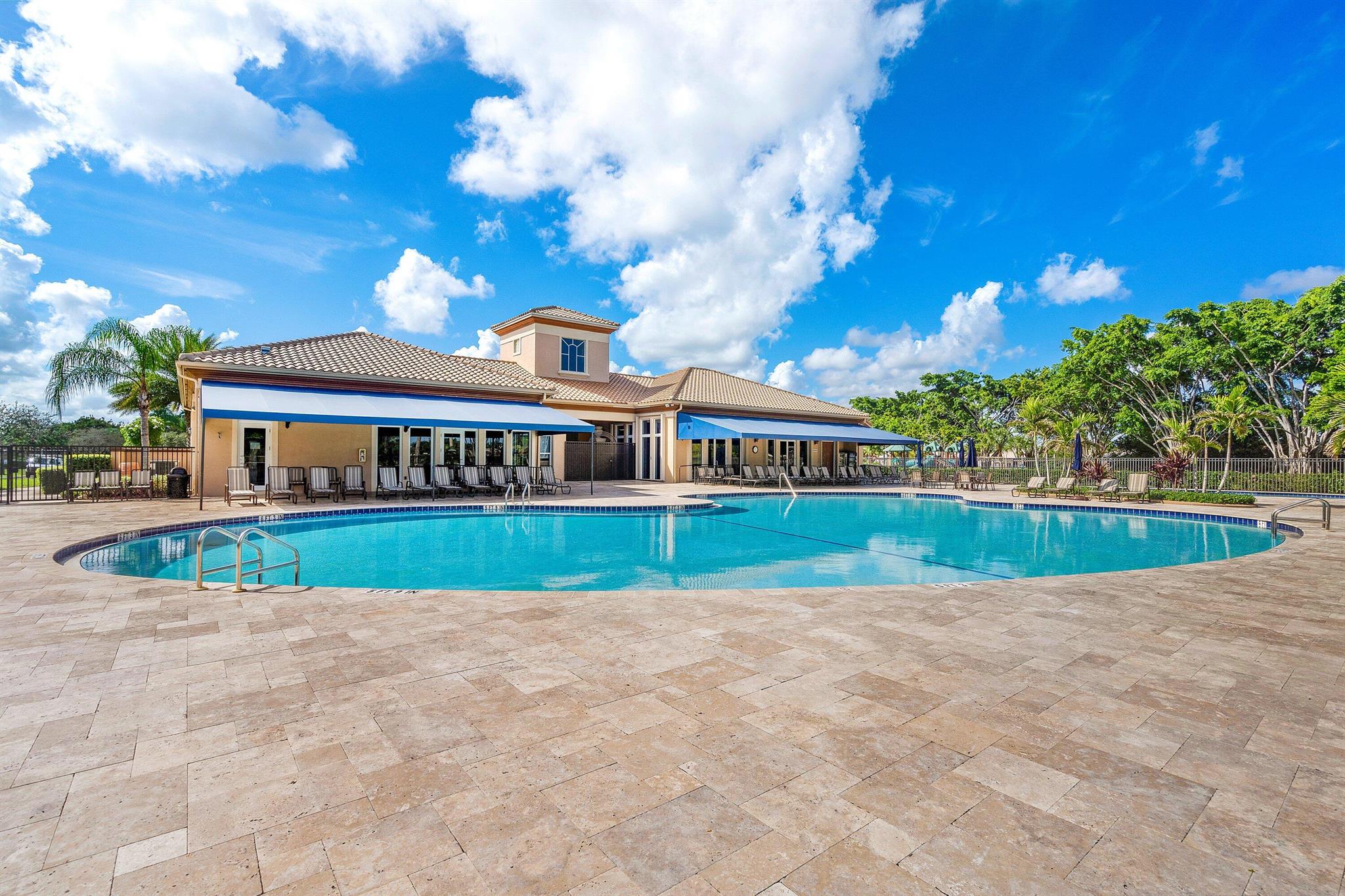 BOCA FALLS PAR R - Residential Lease