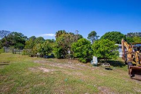 Mobile Home in Clewiston FL 760 Sendero Street St 30.jpg