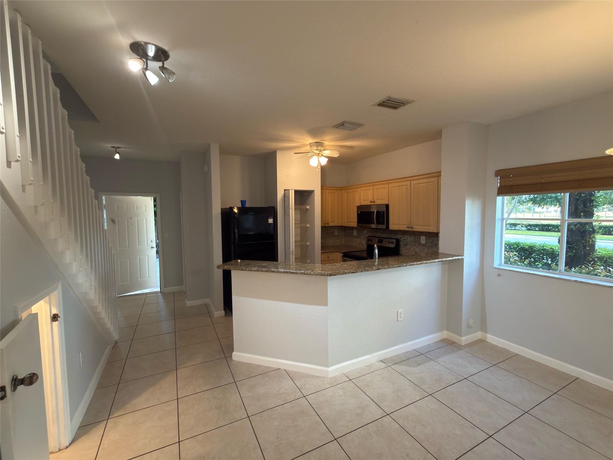 Santa Monica 175-8 B - Residential Lease