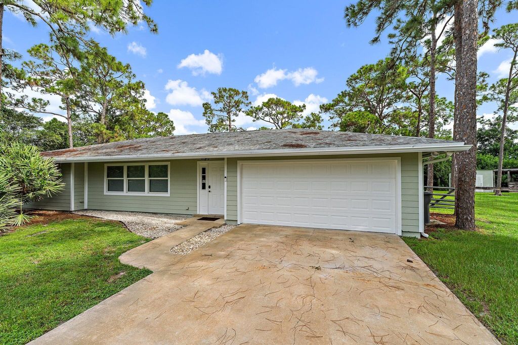 Photo of 13153 169th Court N, Jupiter, FL 33478 (MLS # R11125584)