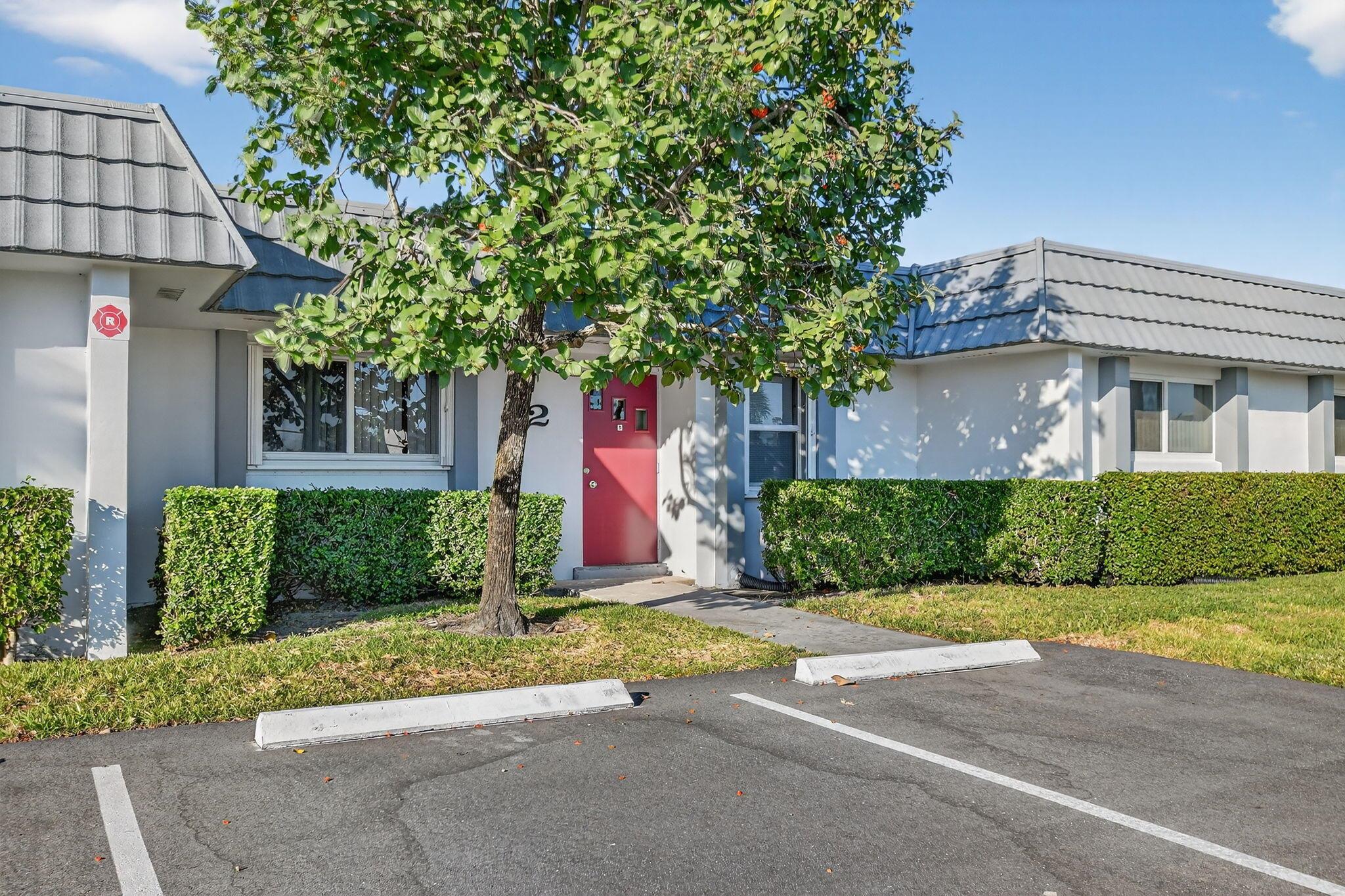 2886 Fernley Drive E 12