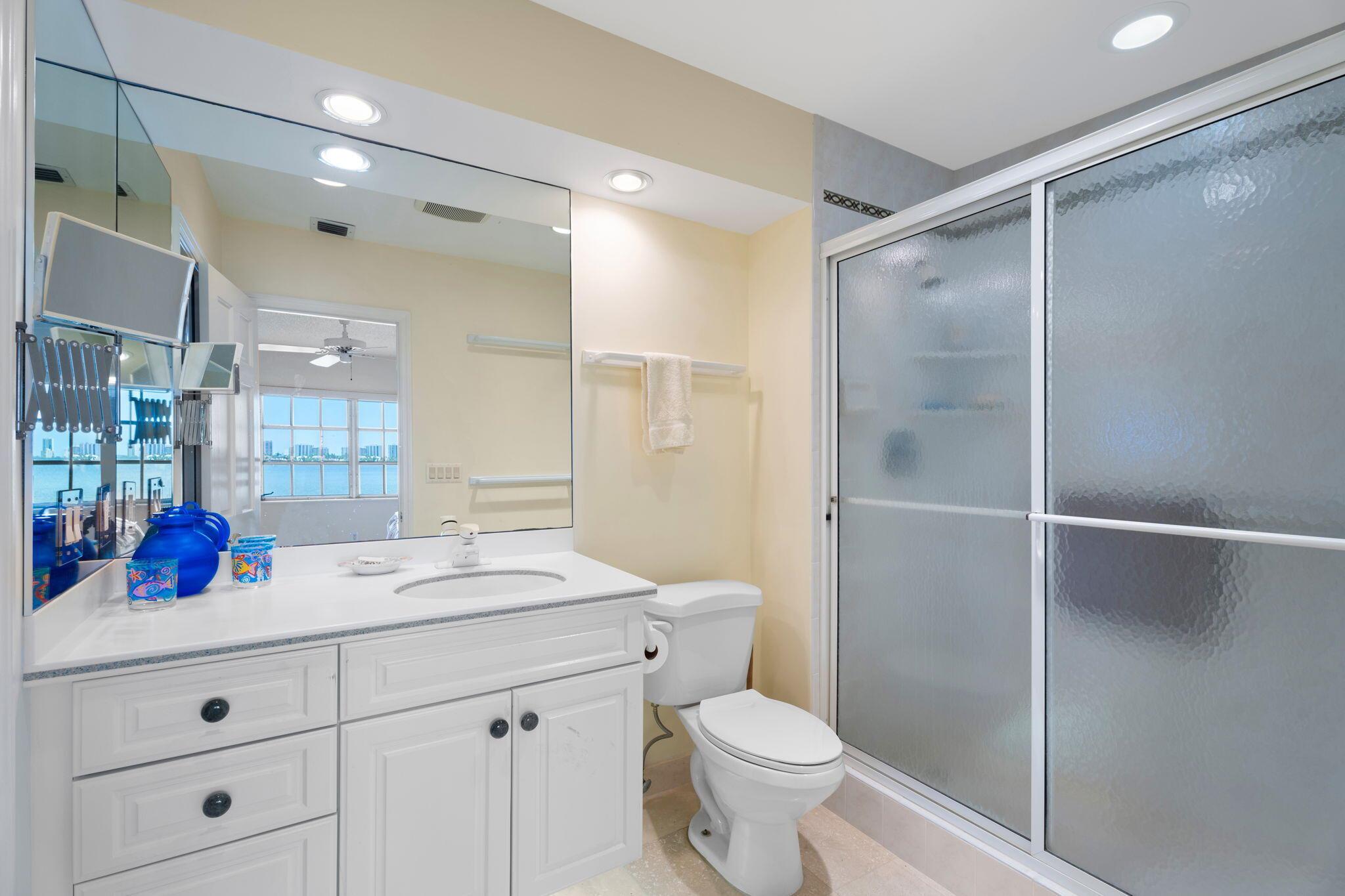 BIRKDALE CONDO APTS DECL - Residential