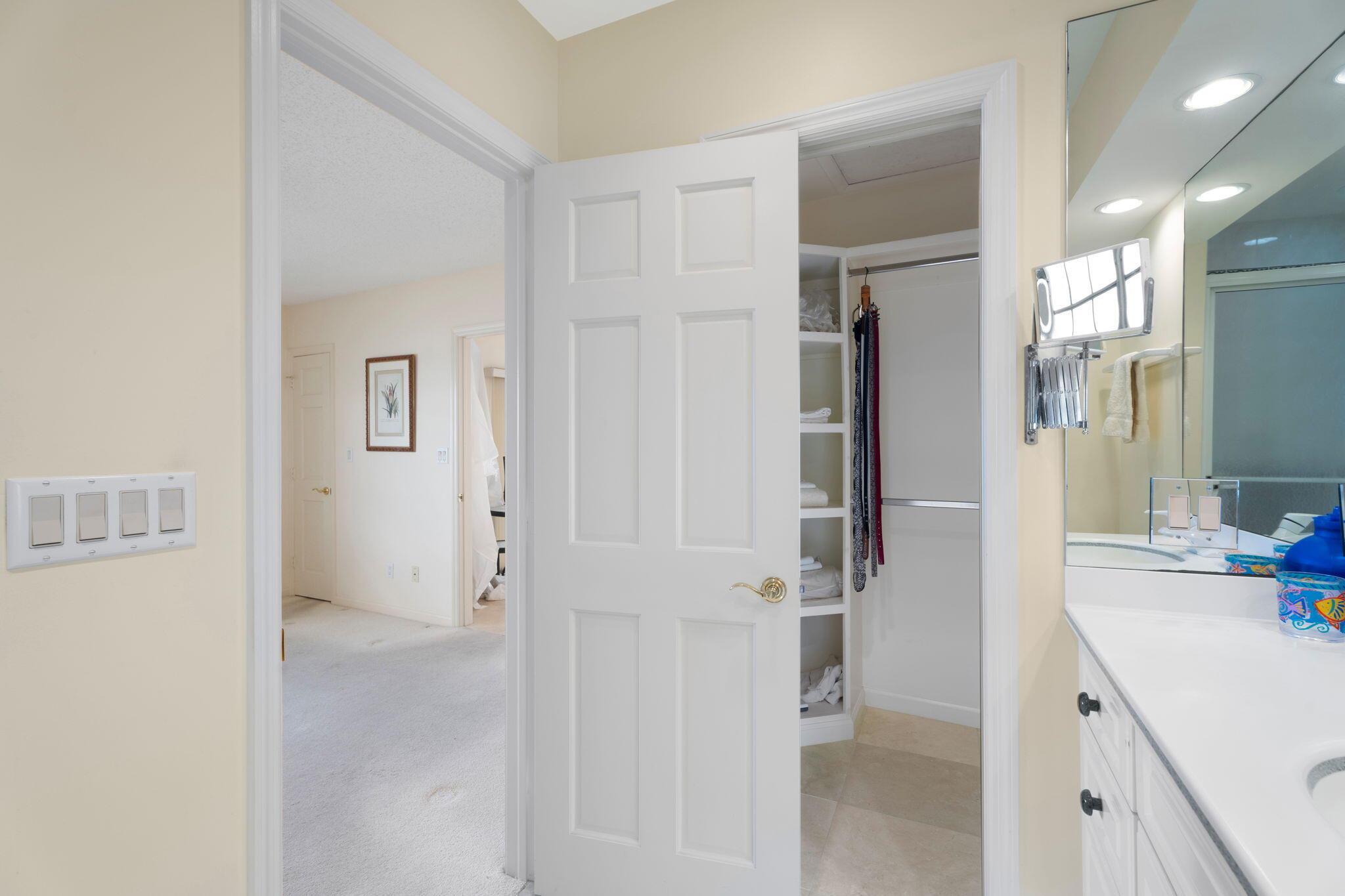 BIRKDALE CONDO APTS DECL - Residential
