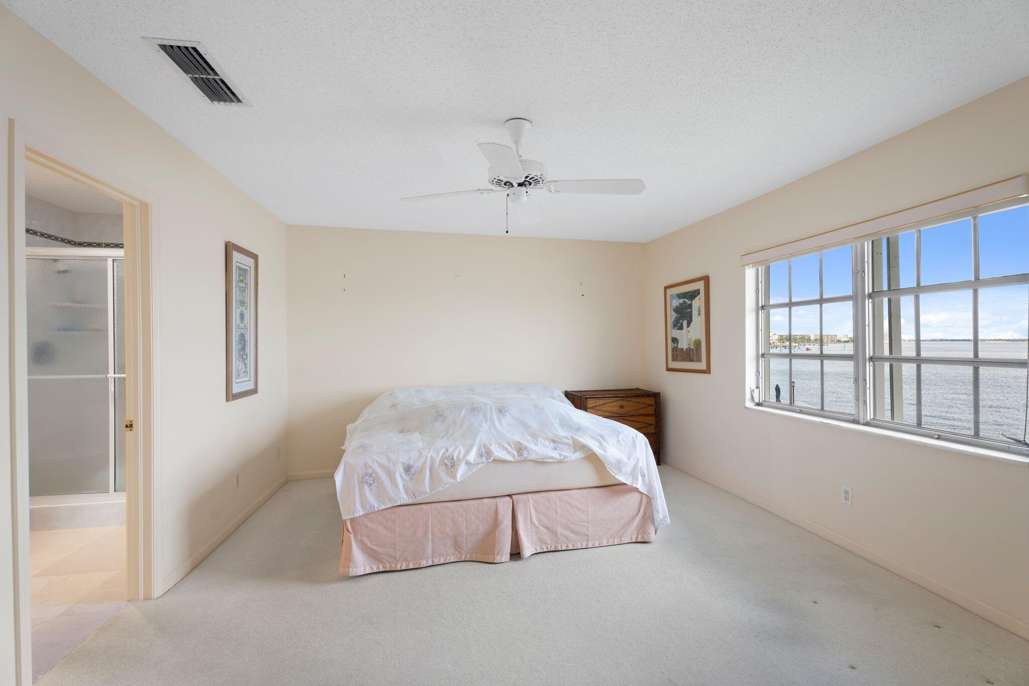 BIRKDALE CONDO APTS DECL - Residential