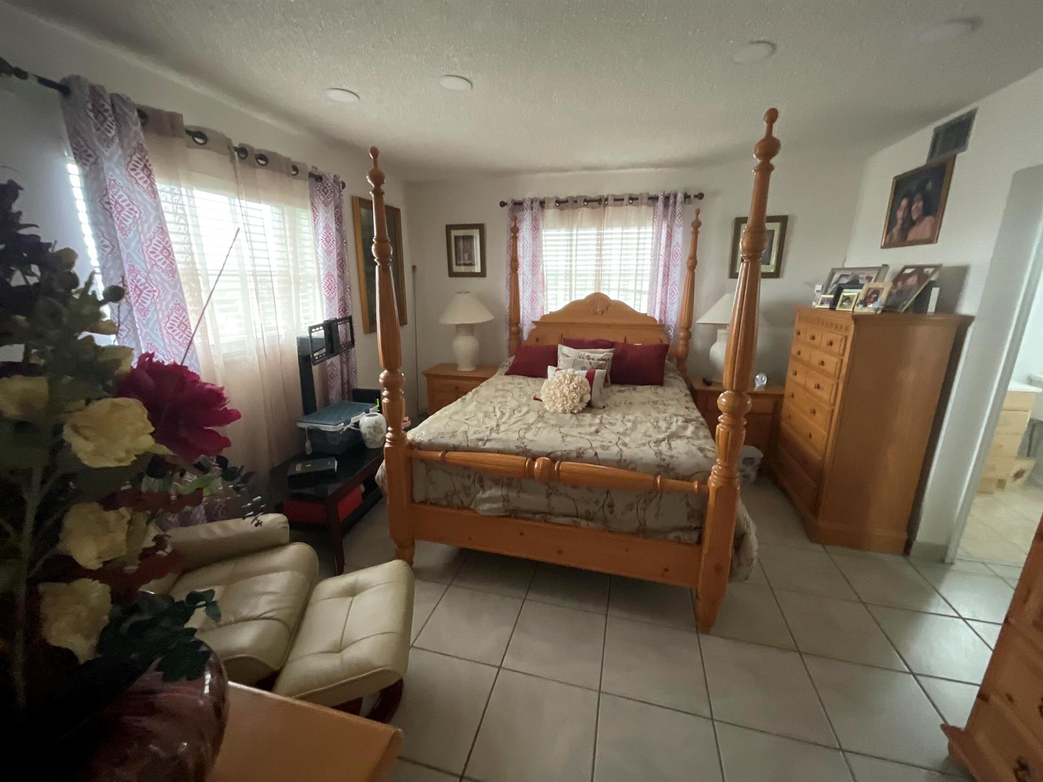 LAKE CLARKE GARDENS - Residential