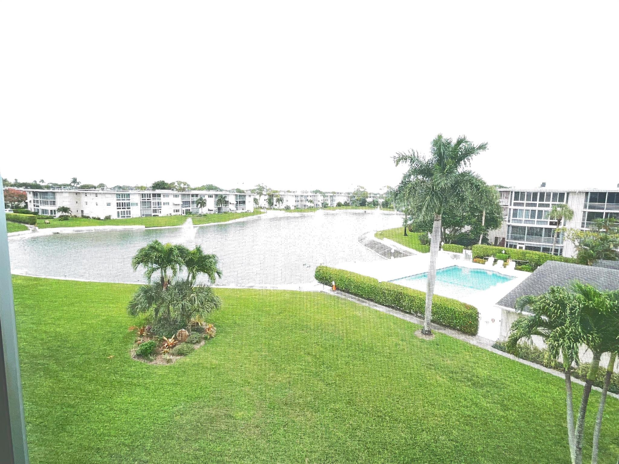 Welcome to Stunning serene lake and pool view from the private balcony Condo.Common Laundry on the floor. Elevator for your convenience. Internet is included. just a few steps away you have a Fitness Center, pool area with barbecue and entertaining area, with bathrooms and showers. also a woodworking area. In the Clubhouse you will find a Shuffleboard, Library, Bocce Ball, Billiards, Pool, Sauna.Also with in the club house there is a stage with a party hall with a kitchen included.you will also find a Courtesy Bus for you convenience.