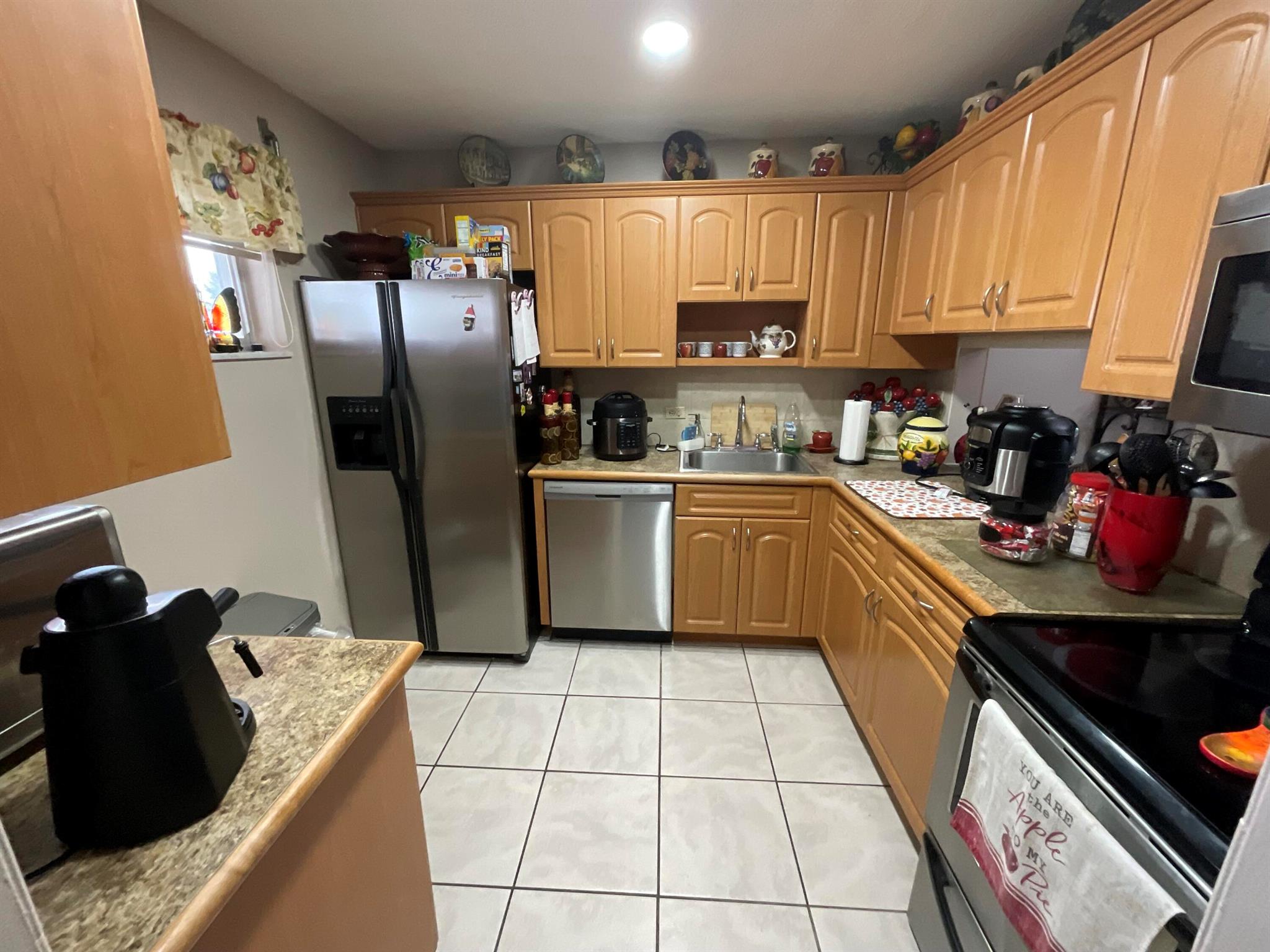 2728 Garden Drive N 415