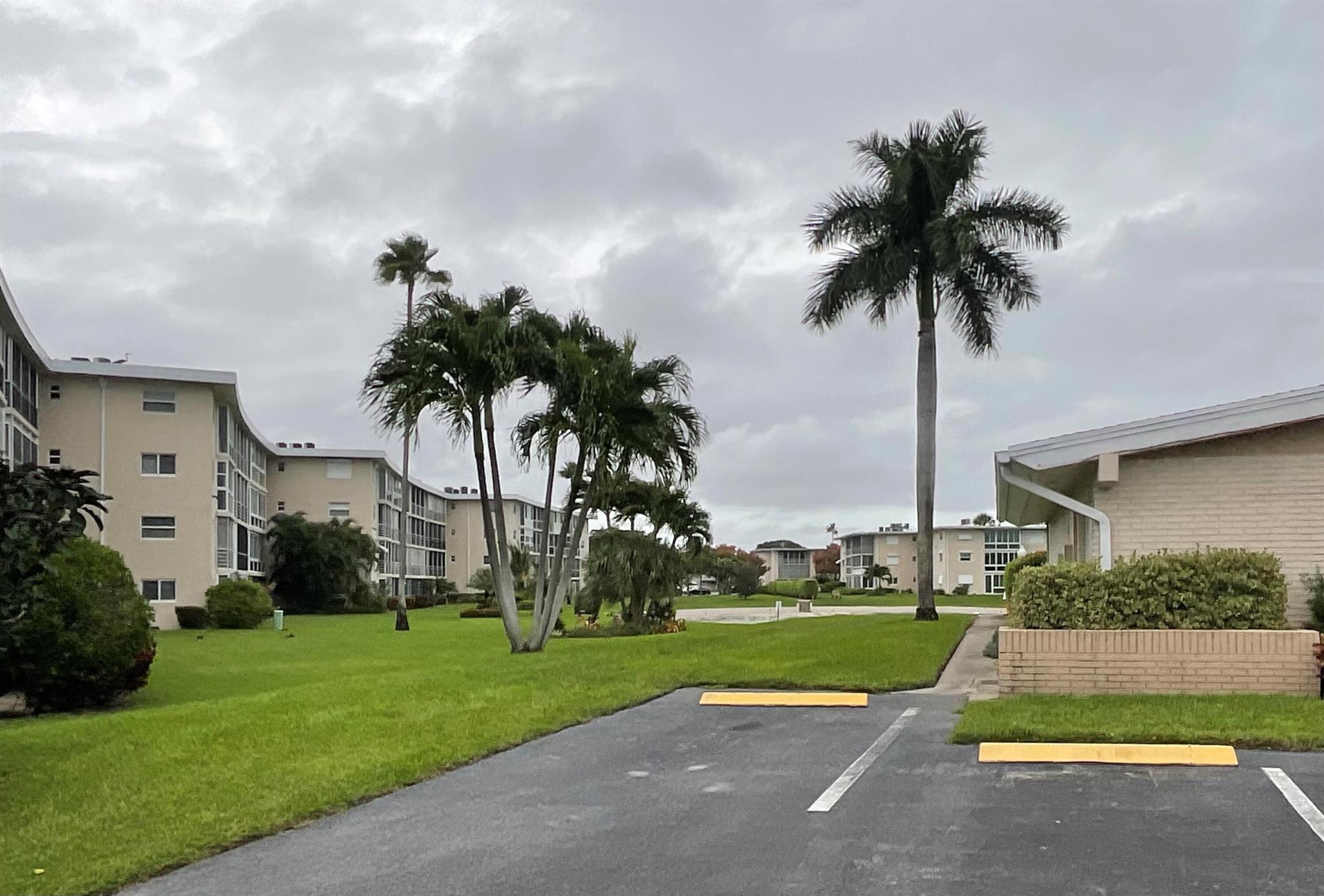 LAKE CLARKE GARDENS - Residential