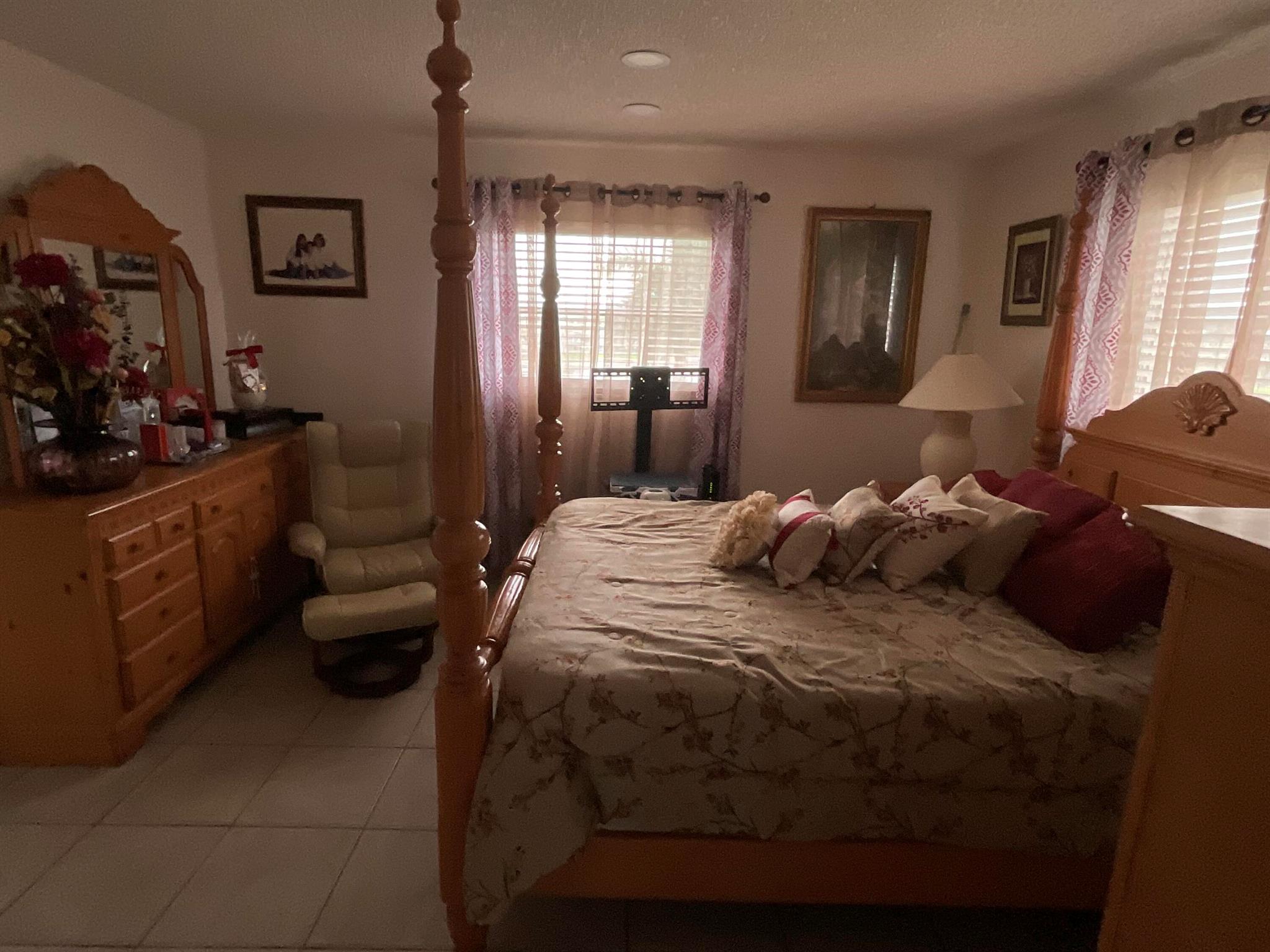 LAKE CLARKE GARDENS - Residential