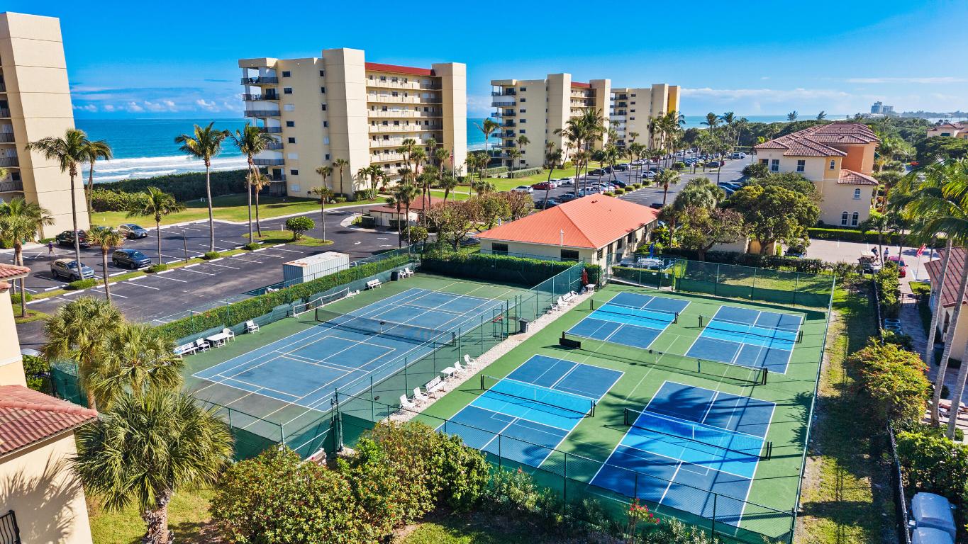 SAND DOLLAR VILLAS CONDOMINIUM C - Residential