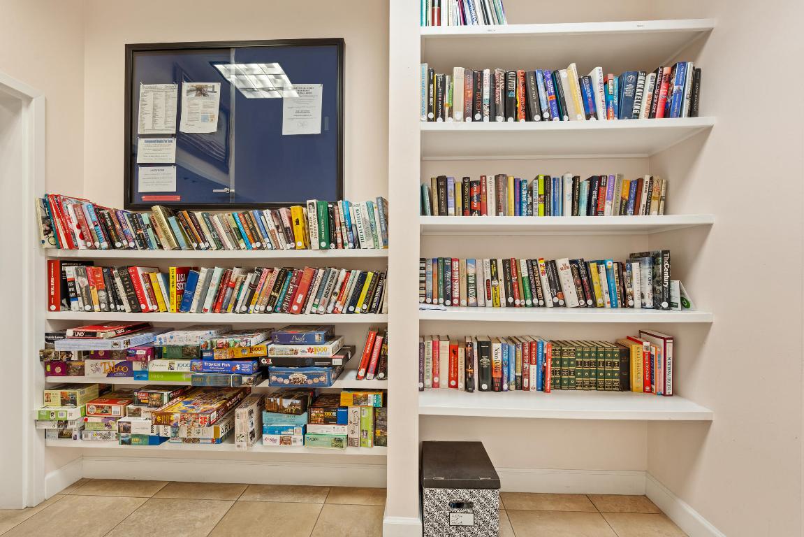 SAND DOLLAR VILLAS CONDOMINIUM C - Residential