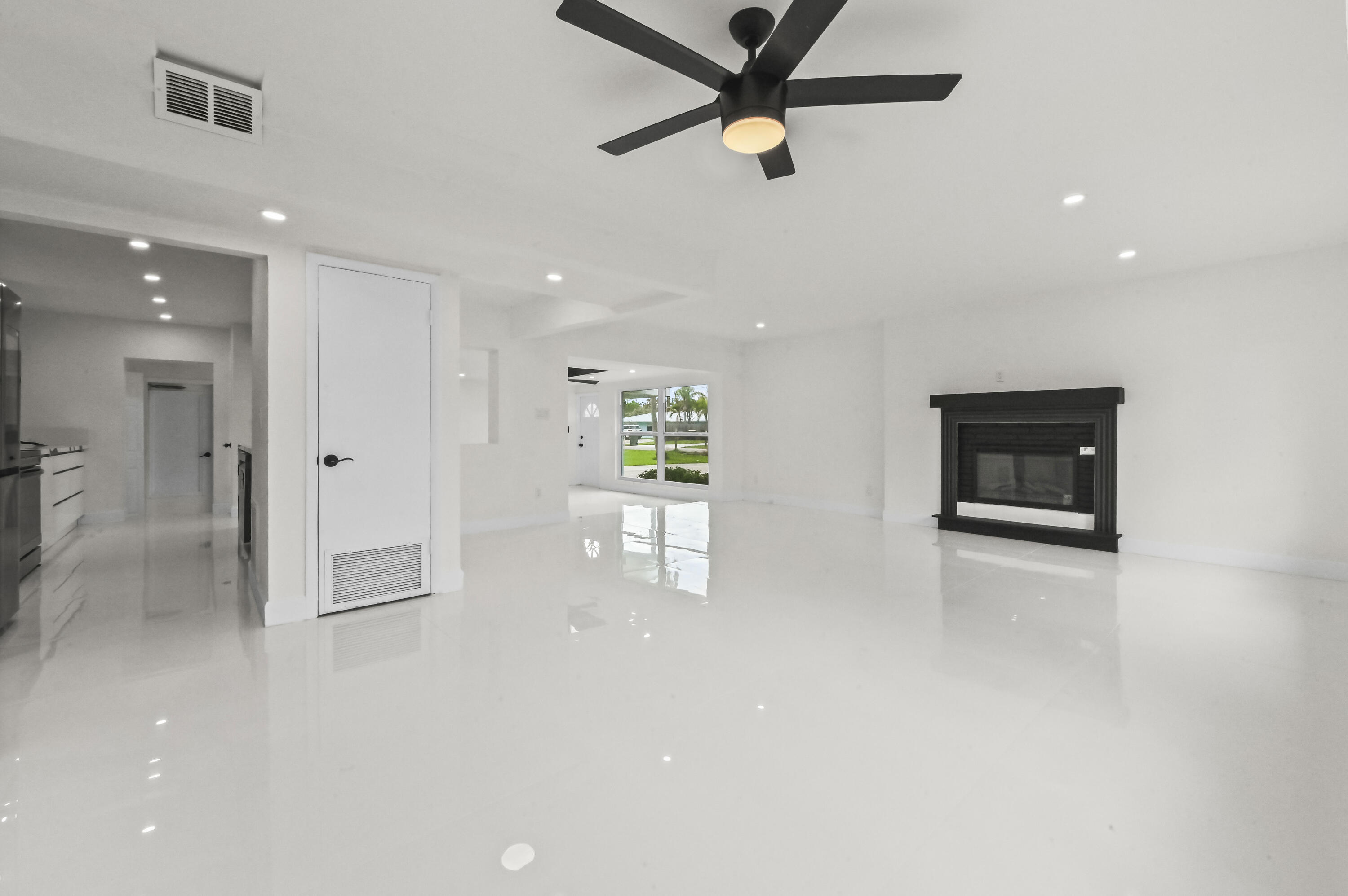 SURFSIDE - Residential