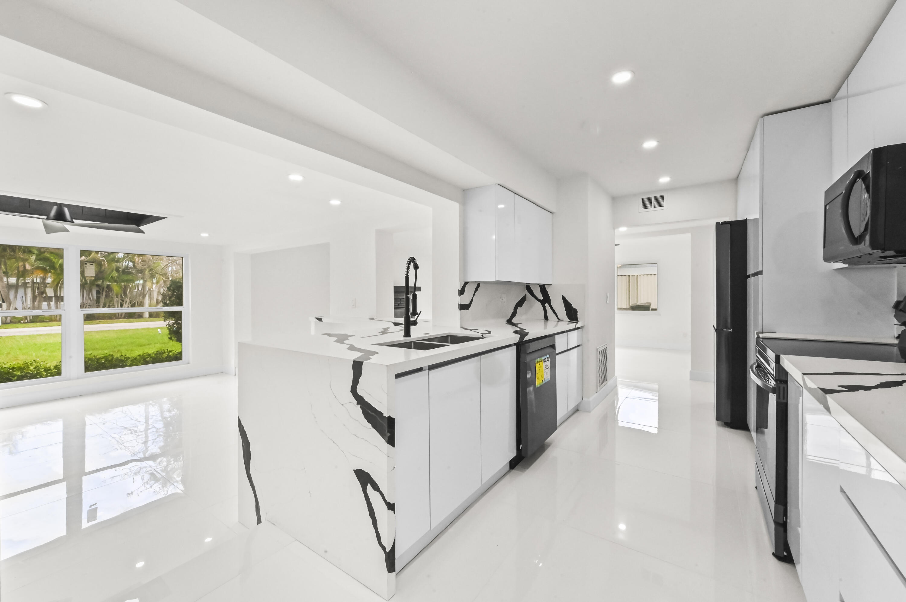 SURFSIDE - Residential