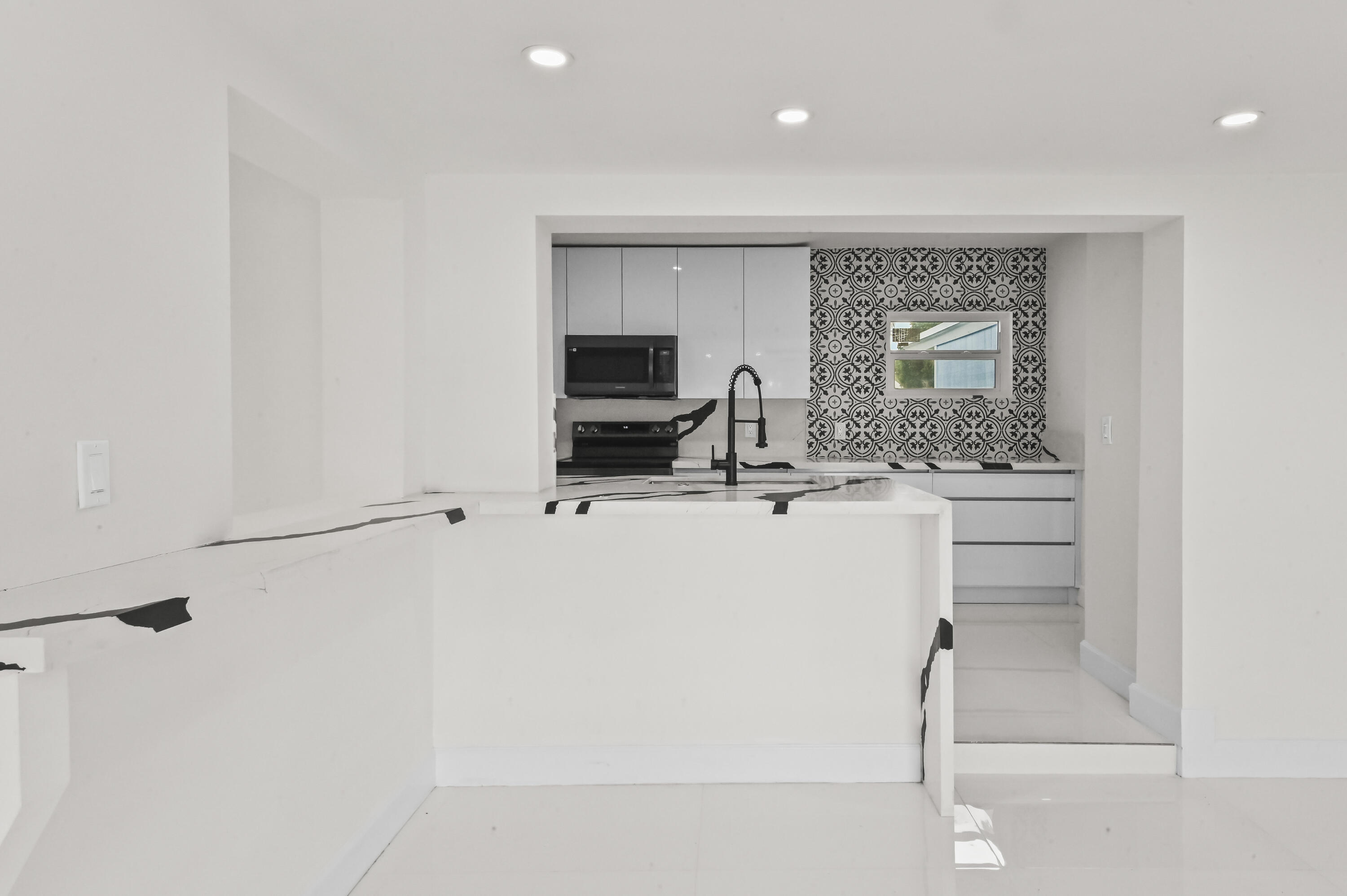 SURFSIDE - Residential